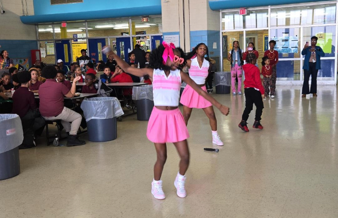  Girls are performing for be a Buddy Not A Bully